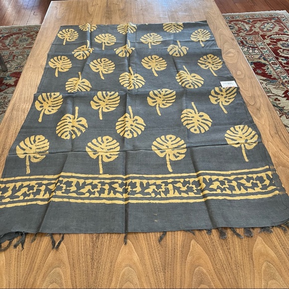 NWT silk stole